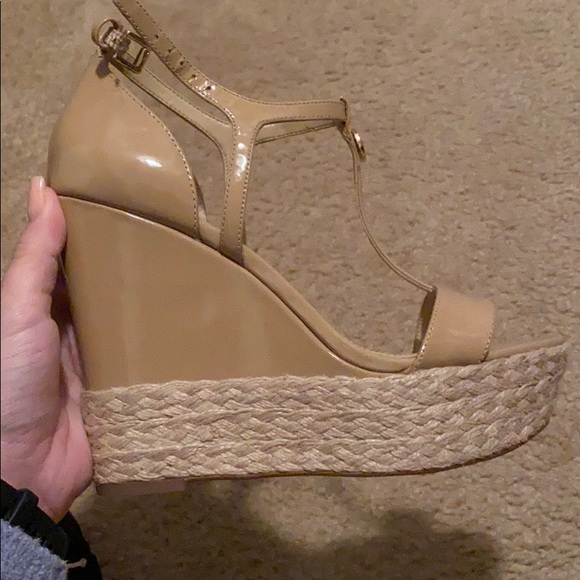 MK Wedges - Picture 4 of 4